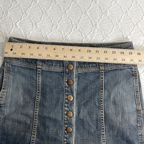 Gap Jean Mini Skirt Front Snap Closure Size 2 - Picture 7 of 8